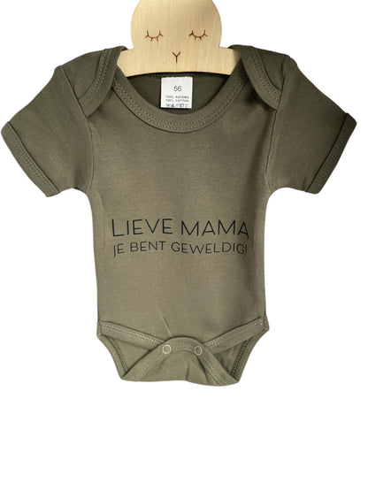 Baby romper met tekst: lieve mama je bent geweldig 