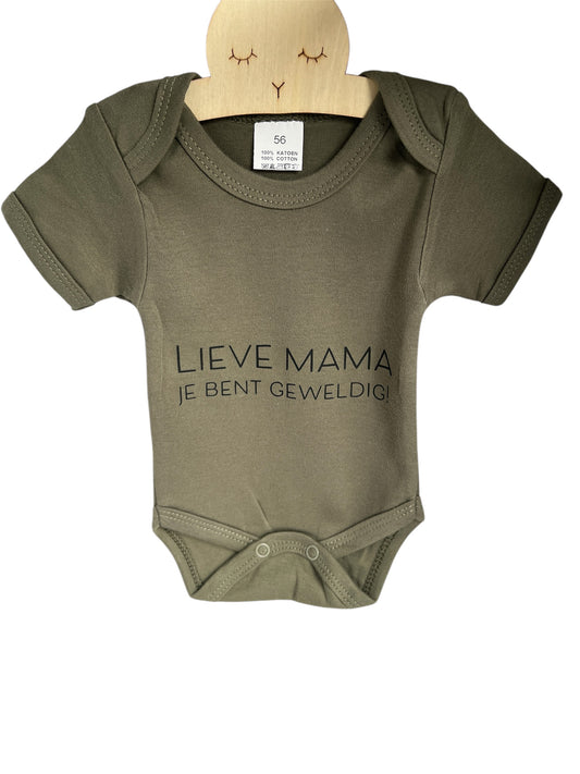 Baby romper met tekst: lieve mama je bent geweldig 